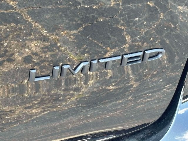 2027 Chrysler Pacifica PACIFICA LIMITED