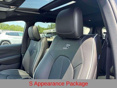 2027 Chrysler Pacifica PACIFICA LIMITED