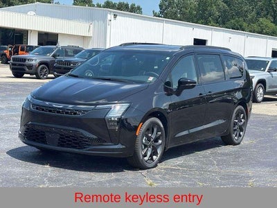 2027 Chrysler Pacifica PACIFICA LIMITED