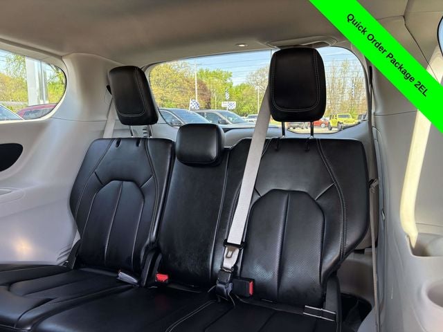 2023 Chrysler Pacifica Hybrid Touring L