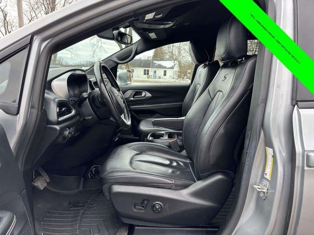 2019 Chrysler Pacifica Hybrid Touring L