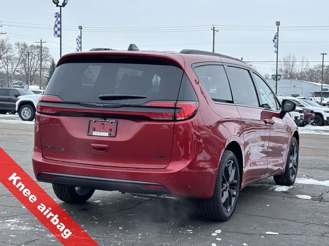 2026 Chrysler Pacifica PACIFICA SELECT AWD