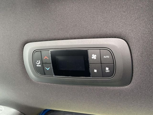 2027 Chrysler Pacifica PACIFICA SELECT AWD
