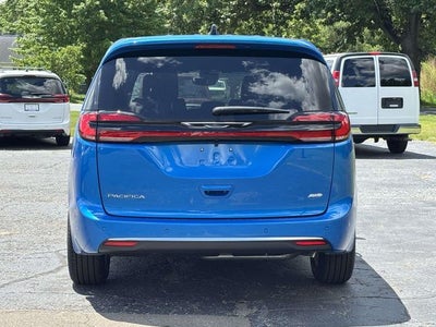 2027 Chrysler Pacifica PACIFICA SELECT AWD