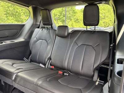 2027 Chrysler Pacifica PACIFICA SELECT AWD