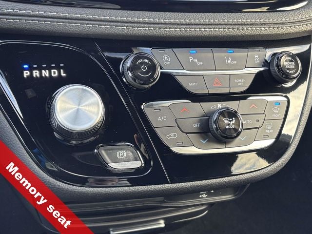 2026 Chrysler Pacifica PACIFICA SELECT AWD