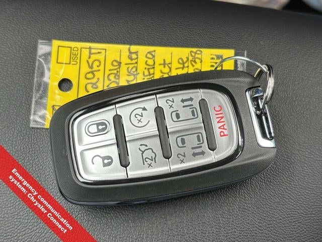 2026 Chrysler Pacifica PACIFICA SELECT AWD