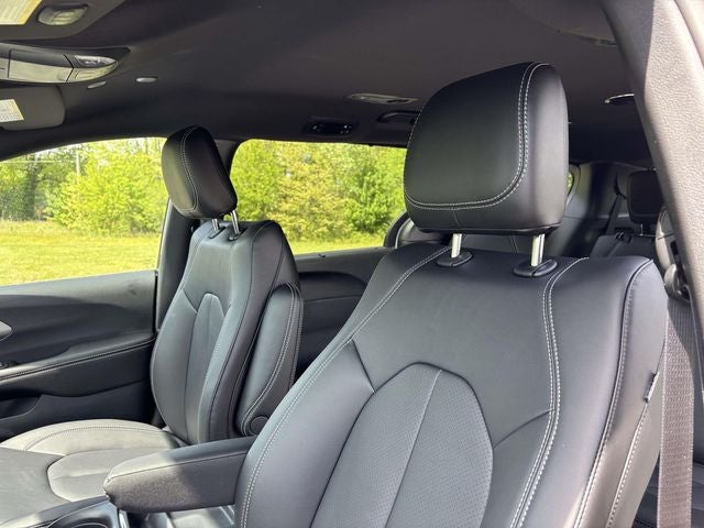 2027 Chrysler Pacifica PACIFICA SELECT AWD