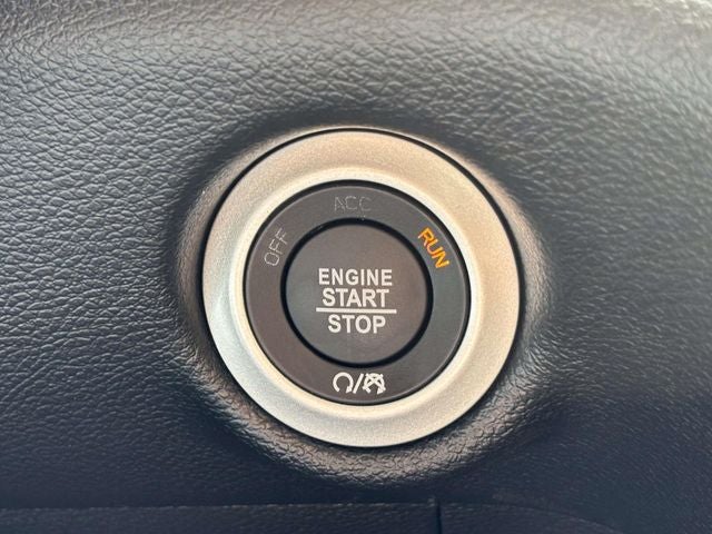 2027 Chrysler Pacifica PACIFICA SELECT AWD