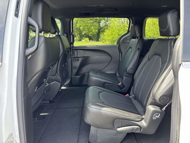 2027 Chrysler Pacifica PACIFICA SELECT AWD