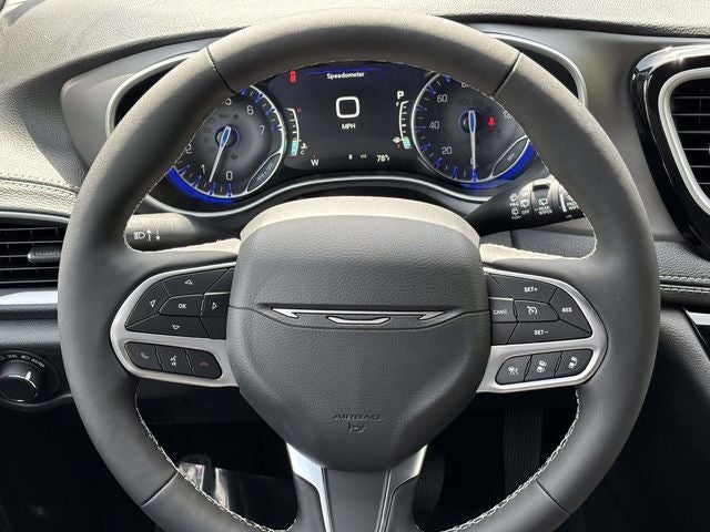 2027 Chrysler Pacifica PACIFICA SELECT AWD