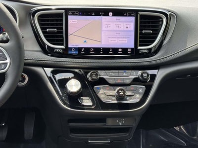2027 Chrysler Pacifica PACIFICA SELECT AWD