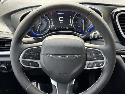 2027 Chrysler Pacifica PACIFICA SELECT AWD