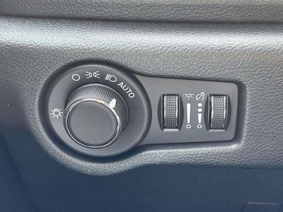 2027 Chrysler Pacifica PACIFICA SELECT AWD