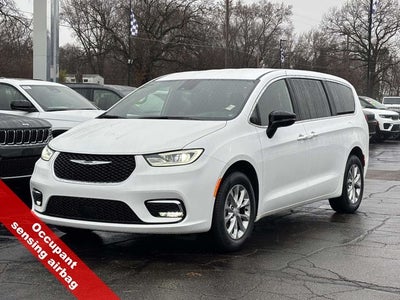 2026 Chrysler Pacifica PACIFICA SELECT AWD