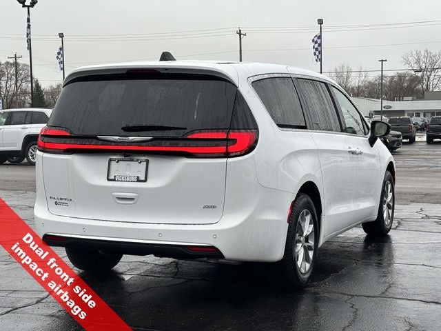 2026 Chrysler Pacifica PACIFICA SELECT AWD