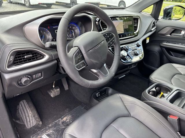 2027 Chrysler Pacifica PACIFICA SELECT AWD