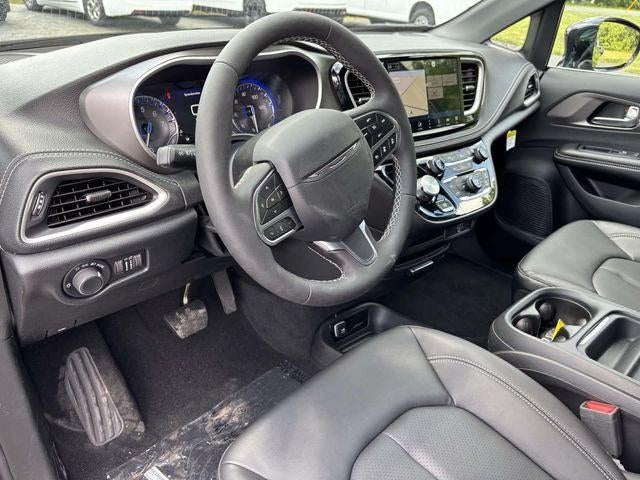 2027 Chrysler Pacifica PACIFICA SELECT AWD