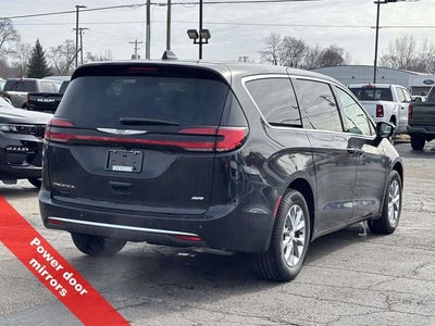 2026 Chrysler Pacifica PACIFICA SELECT AWD