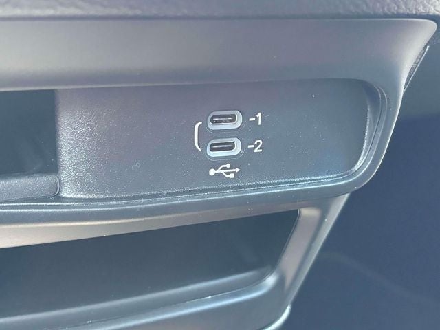 2027 Chrysler Pacifica PACIFICA SELECT AWD
