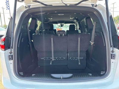 2027 Chrysler Pacifica PACIFICA SELECT AWD