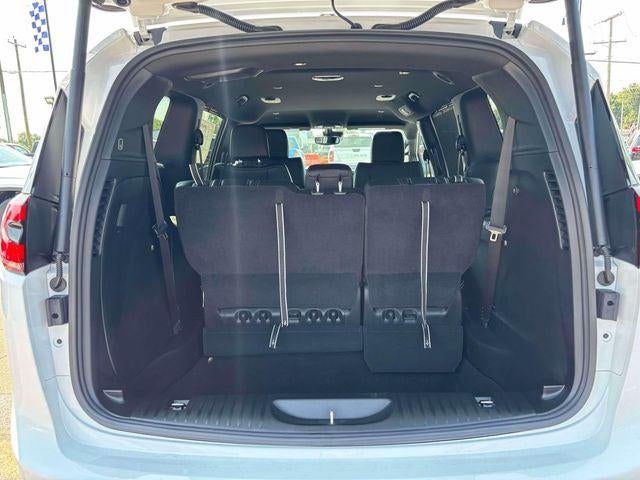 2027 Chrysler Pacifica PACIFICA SELECT AWD