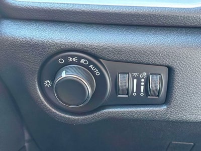 2027 Chrysler Pacifica PACIFICA SELECT AWD