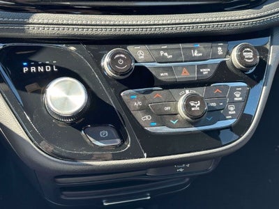 2027 Chrysler Pacifica PACIFICA SELECT AWD