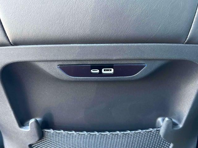 2027 Chrysler Pacifica PACIFICA SELECT AWD