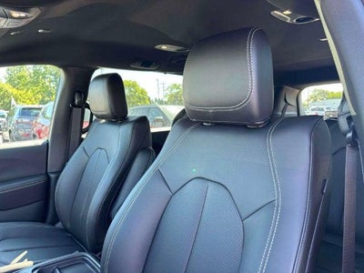 2027 Chrysler Pacifica PACIFICA SELECT AWD