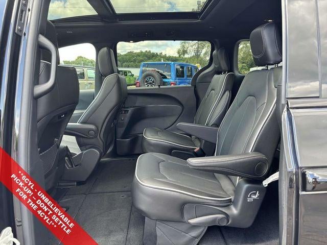 2026 Chrysler Pacifica PACIFICA LIMITED AWD