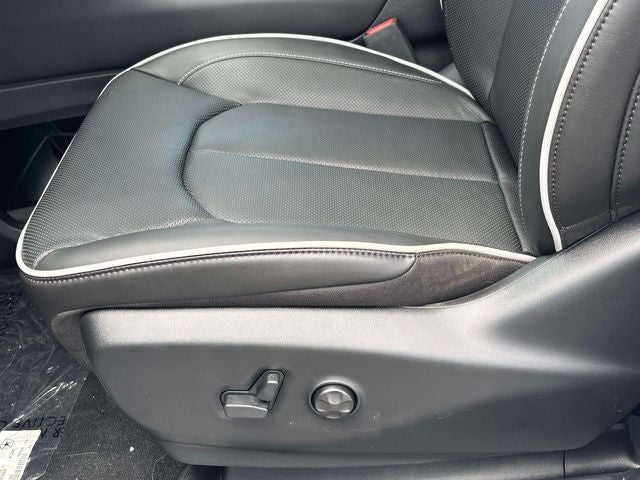 2027 Chrysler Pacifica PACIFICA LIMITED AWD