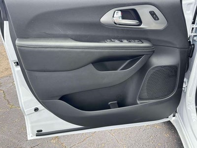 2027 Chrysler Pacifica PACIFICA LIMITED AWD