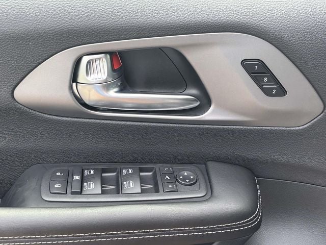 2027 Chrysler Pacifica PACIFICA LIMITED AWD