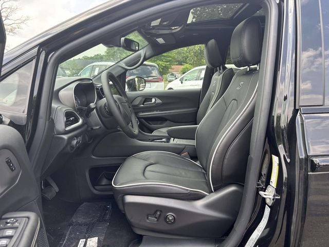2027 Chrysler Pacifica PACIFICA LIMITED AWD