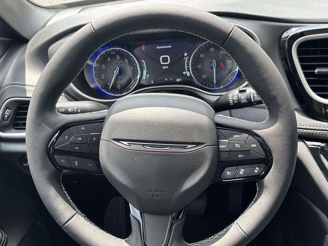2027 Chrysler Pacifica PACIFICA LIMITED AWD