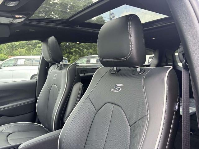 2027 Chrysler Pacifica PACIFICA LIMITED AWD