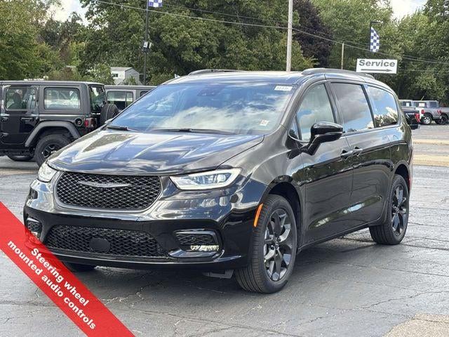 2026 Chrysler Pacifica PACIFICA LIMITED AWD
