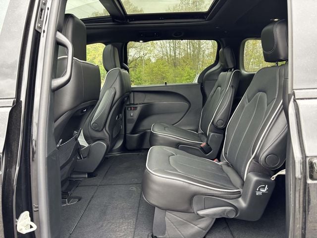 2027 Chrysler Pacifica PACIFICA LIMITED AWD