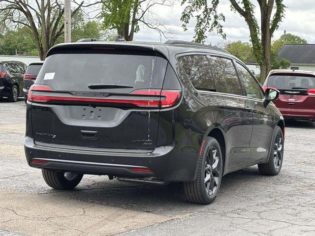 2027 Chrysler Pacifica PACIFICA LIMITED AWD