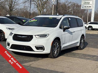2026 Chrysler Pacifica PACIFICA PINNACLE AWD