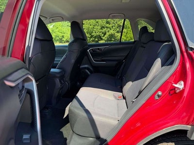 2022 Toyota RAV4 LE