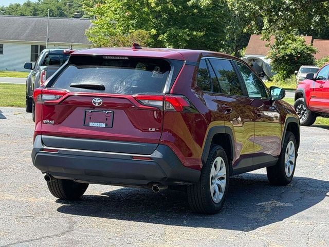 2022 Toyota RAV4 LE