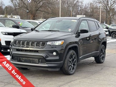 2026 Jeep Compass COMPASS LATITUDE ALTITUDE 4X4