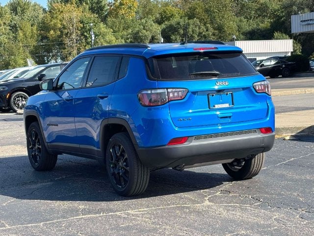 2027 Jeep Compass COMPASS LATITUDE ALTITUDE 4X4