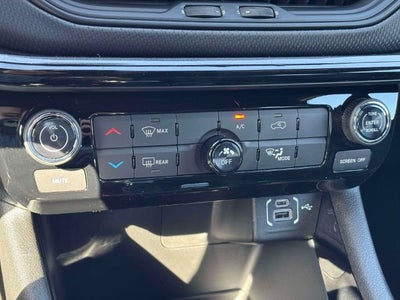 2027 Jeep Compass COMPASS LATITUDE ALTITUDE 4X4