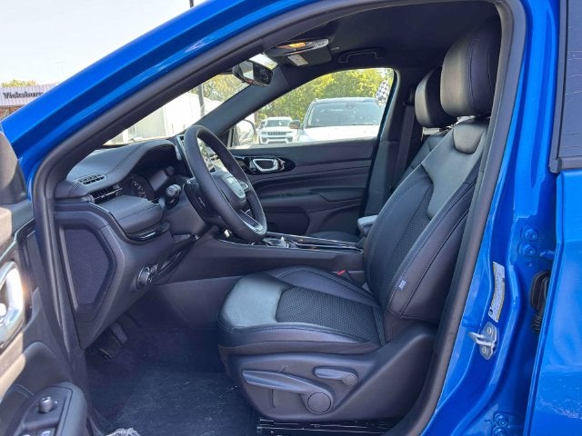 2027 Jeep Compass COMPASS LATITUDE ALTITUDE 4X4