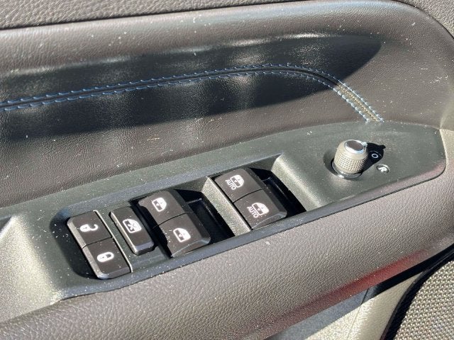 2027 Jeep Compass COMPASS LATITUDE ALTITUDE 4X4