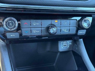 2027 Jeep Compass COMPASS LATITUDE ALTITUDE 4X4