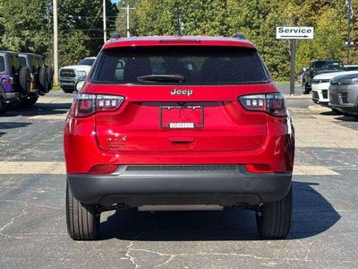 2027 Jeep Compass COMPASS LATITUDE ALTITUDE 4X4